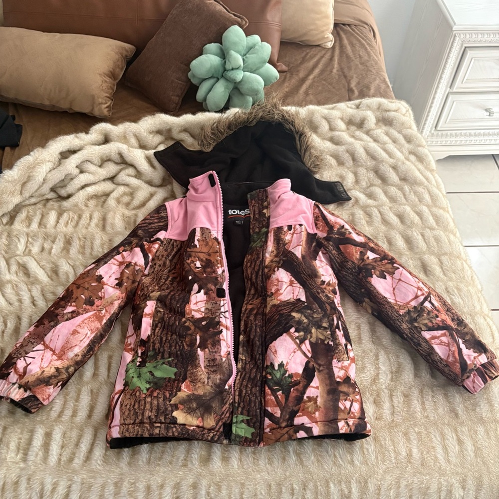 totes Pink Camo Kids Puffer Jacket with Hood
